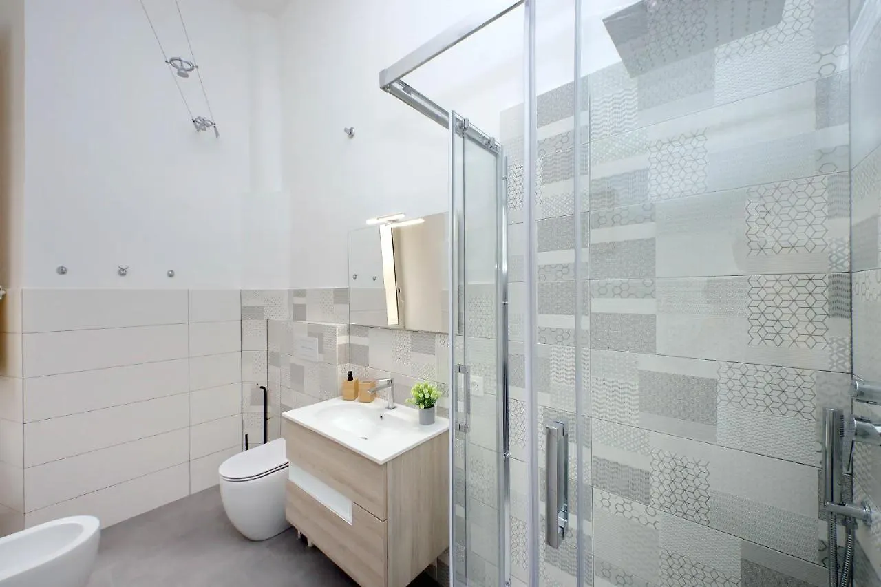 4Bnb - Spacious Belli Apartment Rome Italy